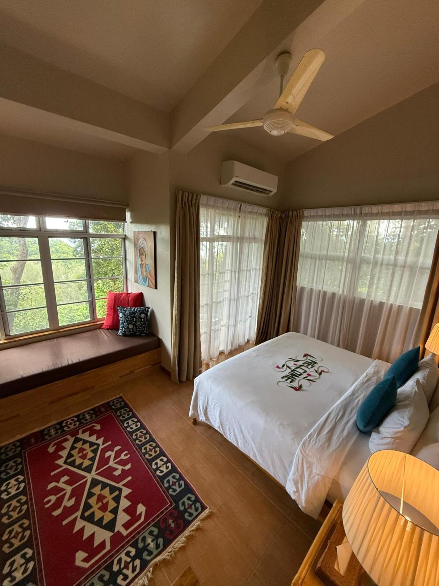 Ambong Rainforest Retreat Pantai Cenang  Luaran gambar